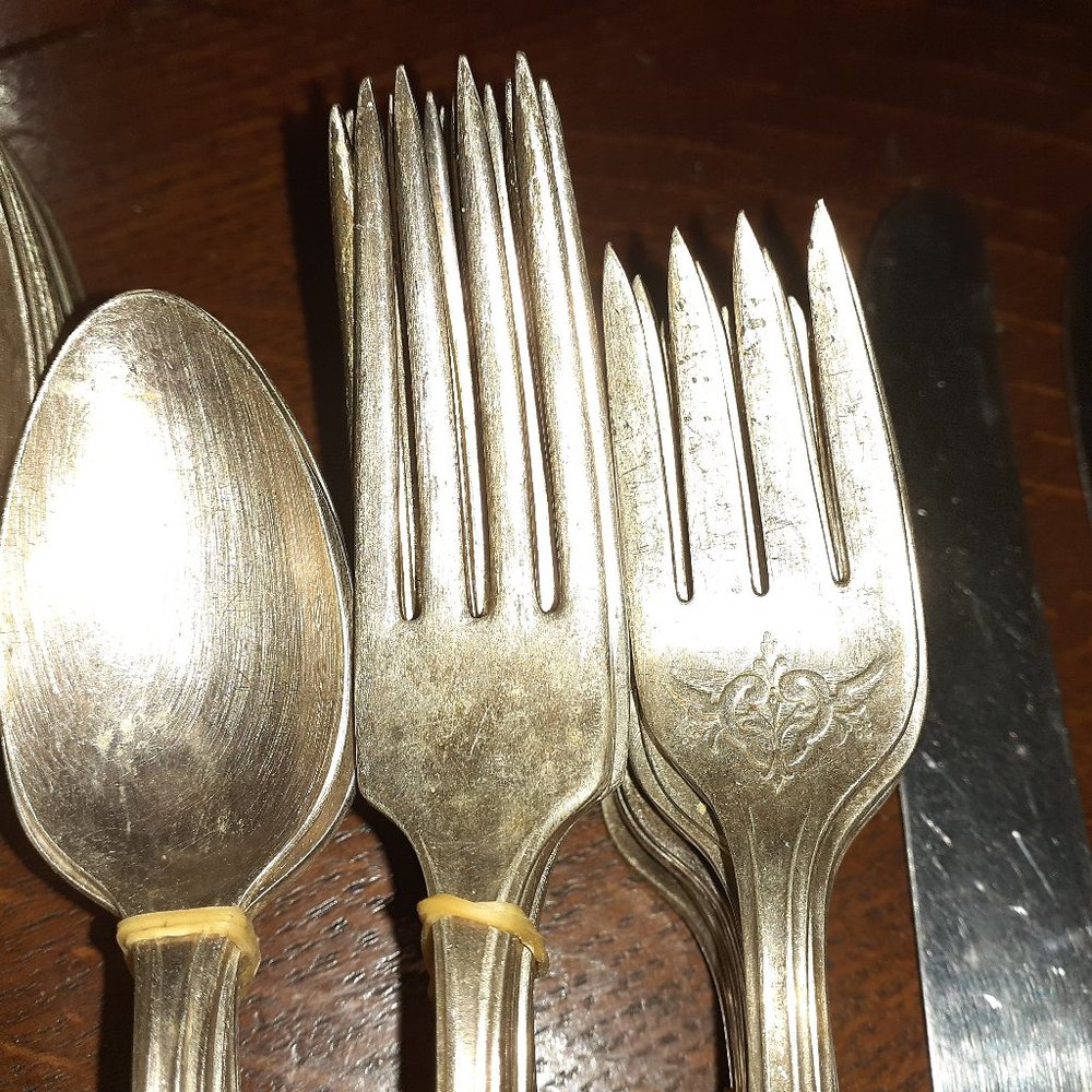 Silverware - Picture 6 of 10